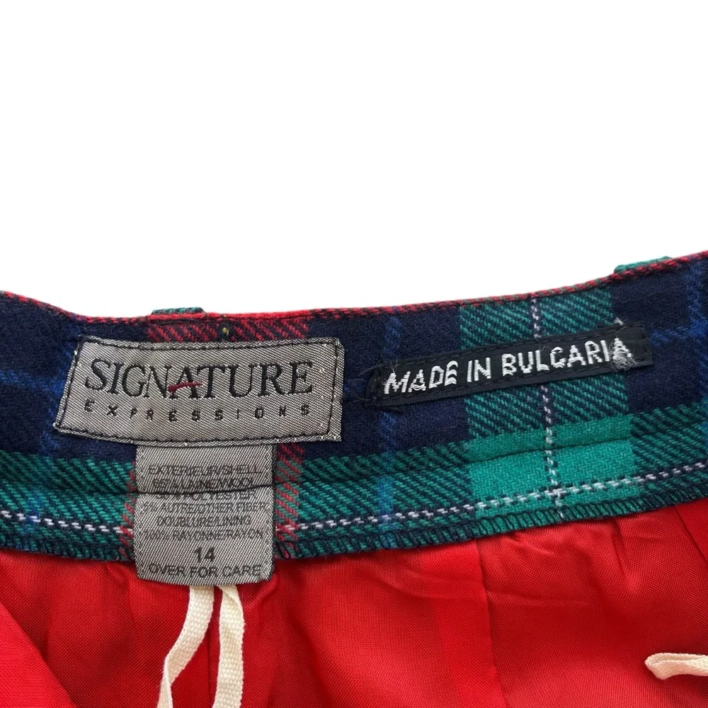 Signature Expressions Women 14 Red Green Plaid Wool Blend Culotte Pleated Shorts